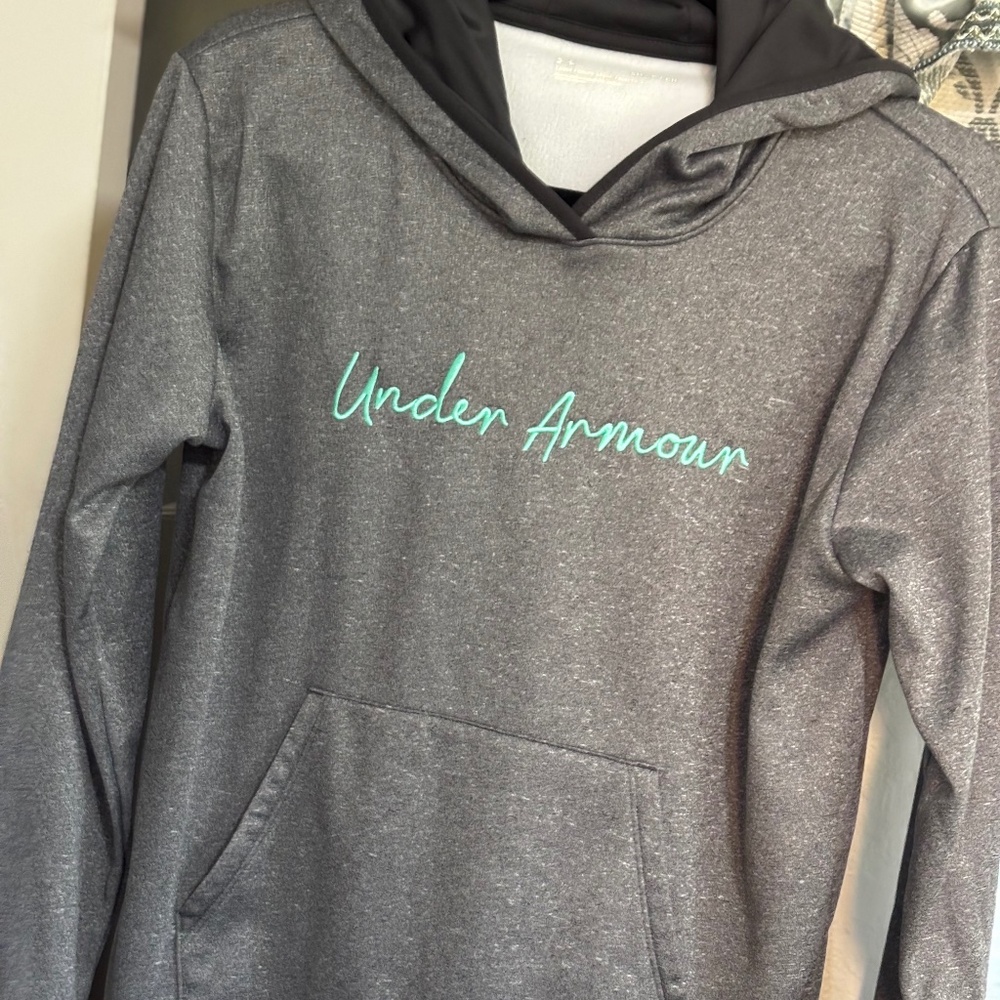 Long Sleeve Under Armour Hoodie Sweatshirt
